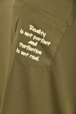 تاپ تی شرتی با جیب چاپی