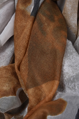 شال طرحدار زنانه