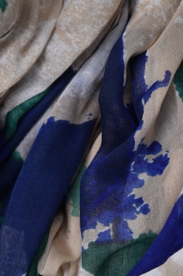 شال طرحدار زنانه