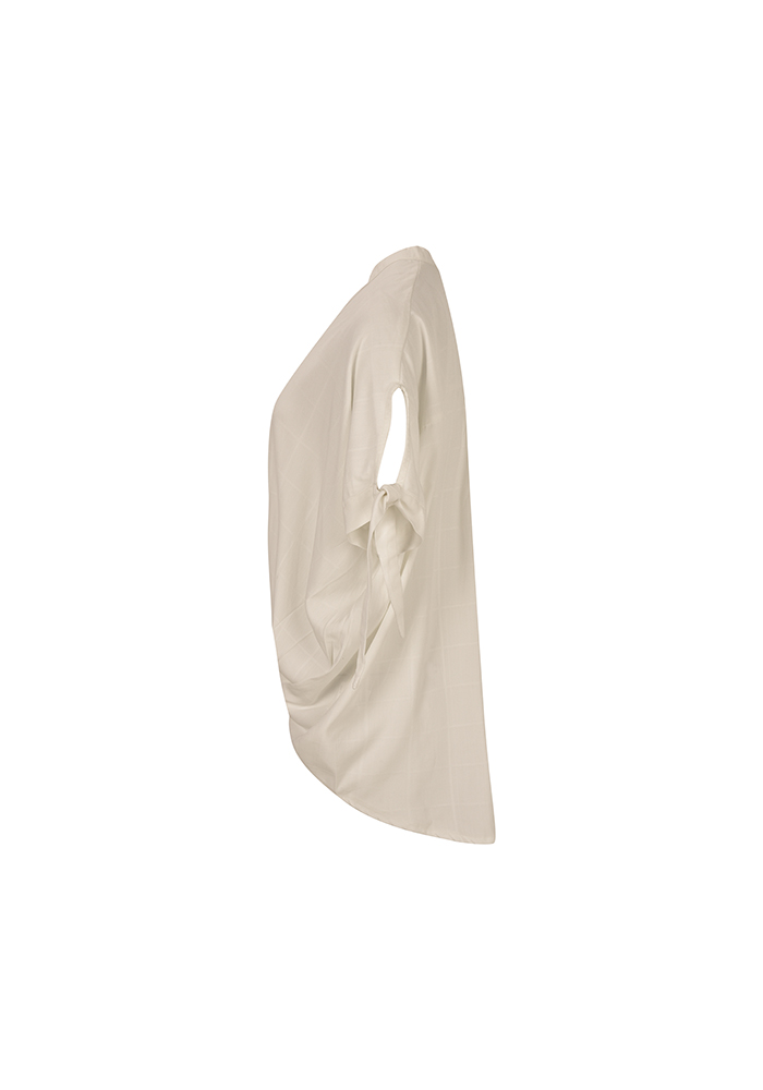 بلوز زنانه یقه فرنچ پایین پیلی دار