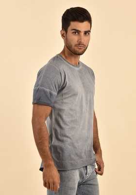 تی شرت یقه گرد سرشانه افتاده رنگرزی شده