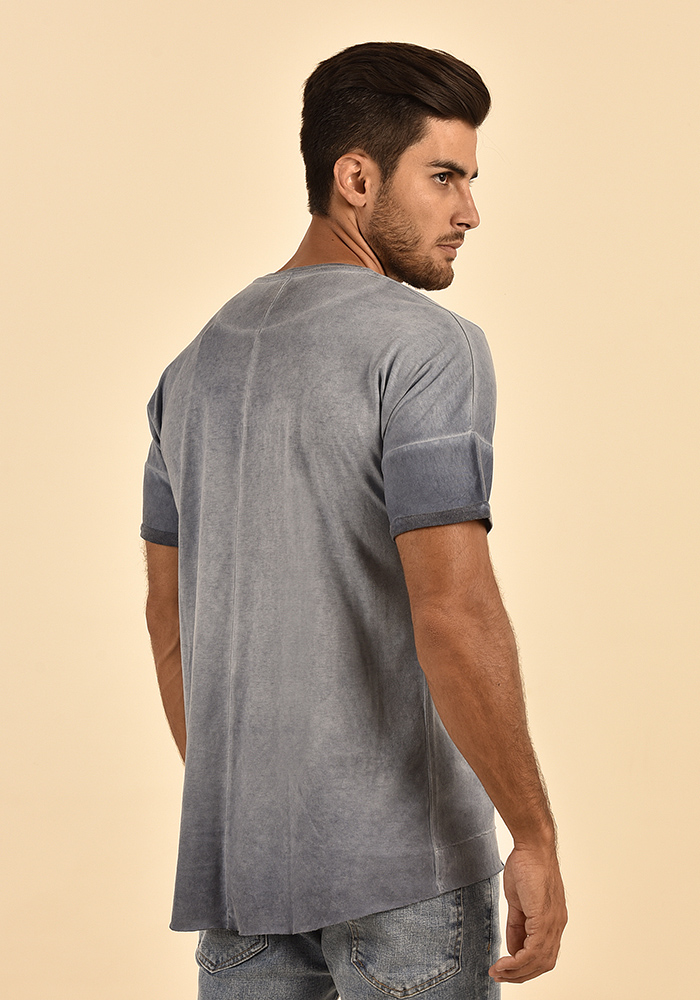 تی شرت یقه گرد سرشانه افتاده رنگرزی شده