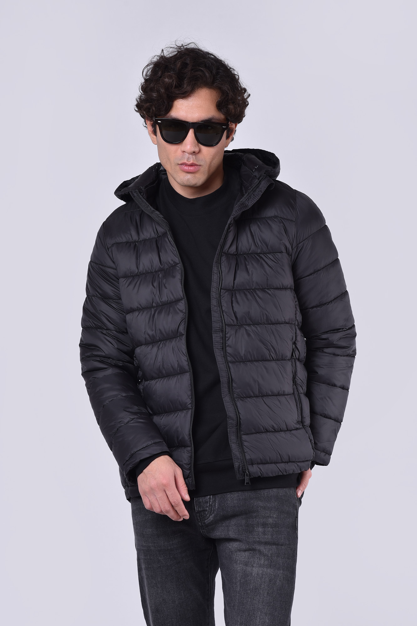 کاپشن کوتاه کلاهدار