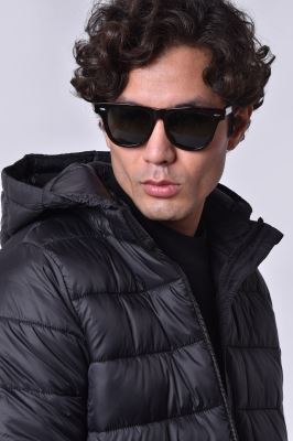 کاپشن کوتاه کلاهدار