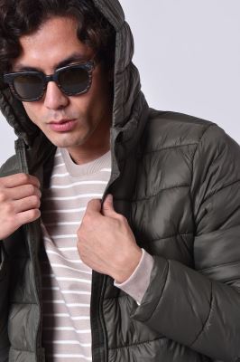 کاپشن کوتاه کلاهدار