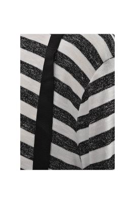 تی شرت زنانه بانددار