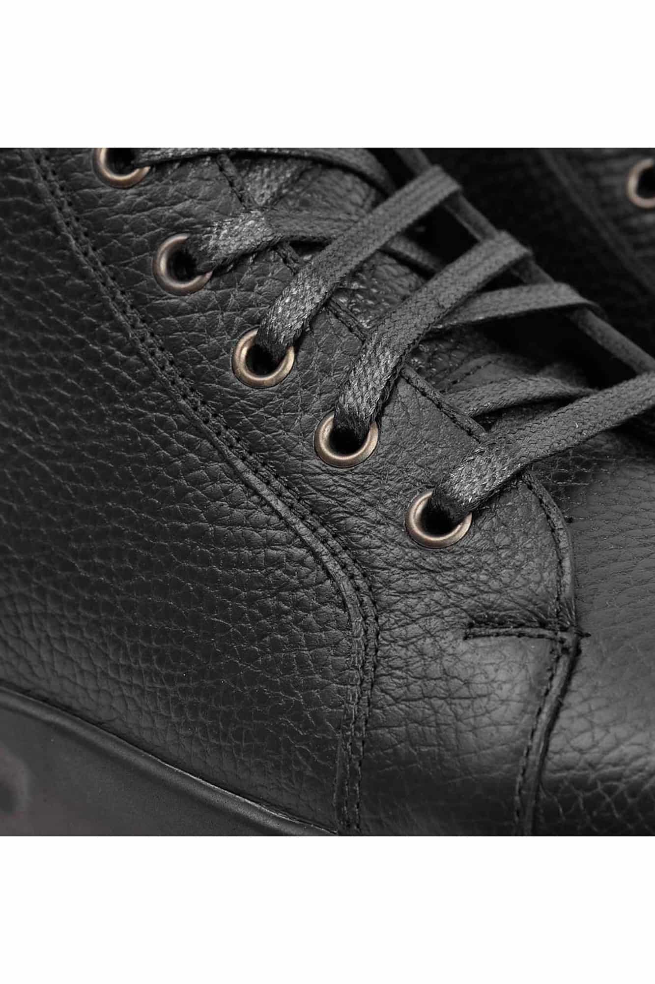 نیم بوت مردانه چرم زیپ دار و بند دار