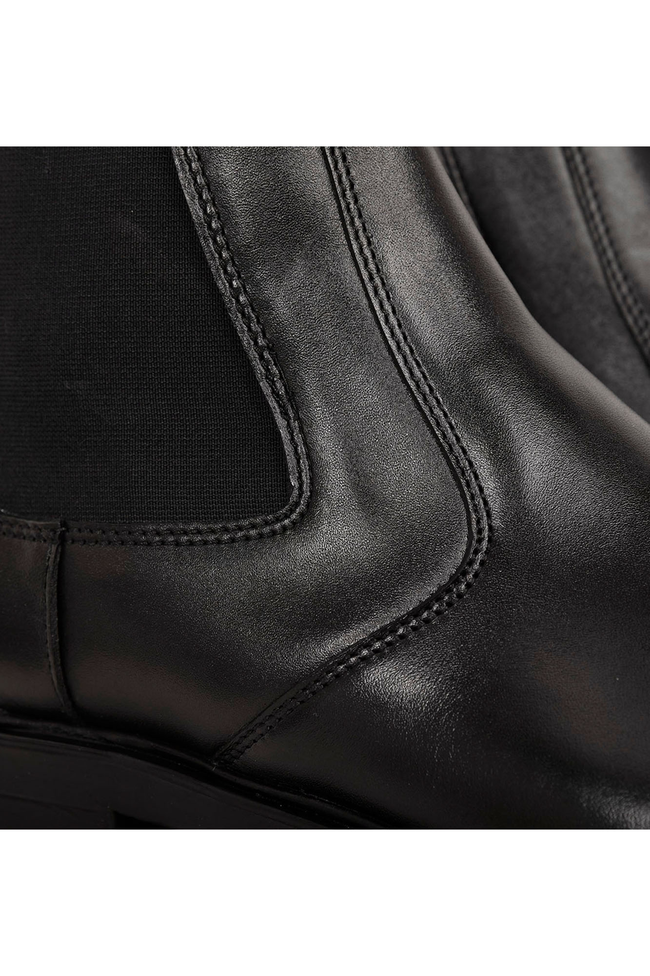 نیم بوت مشکی بغل کشدار