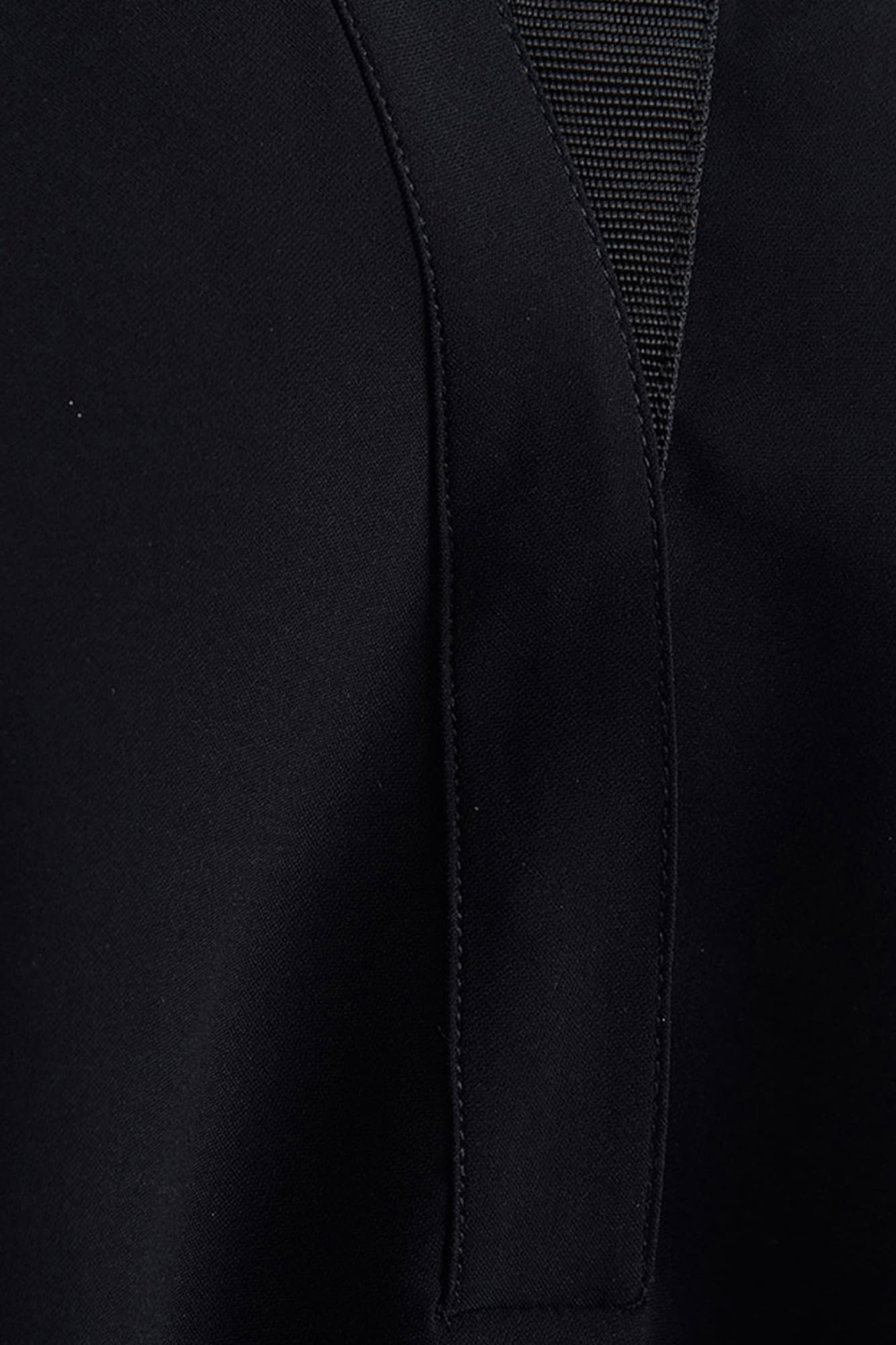 تاپ زنانه نواری در قاپک پیش