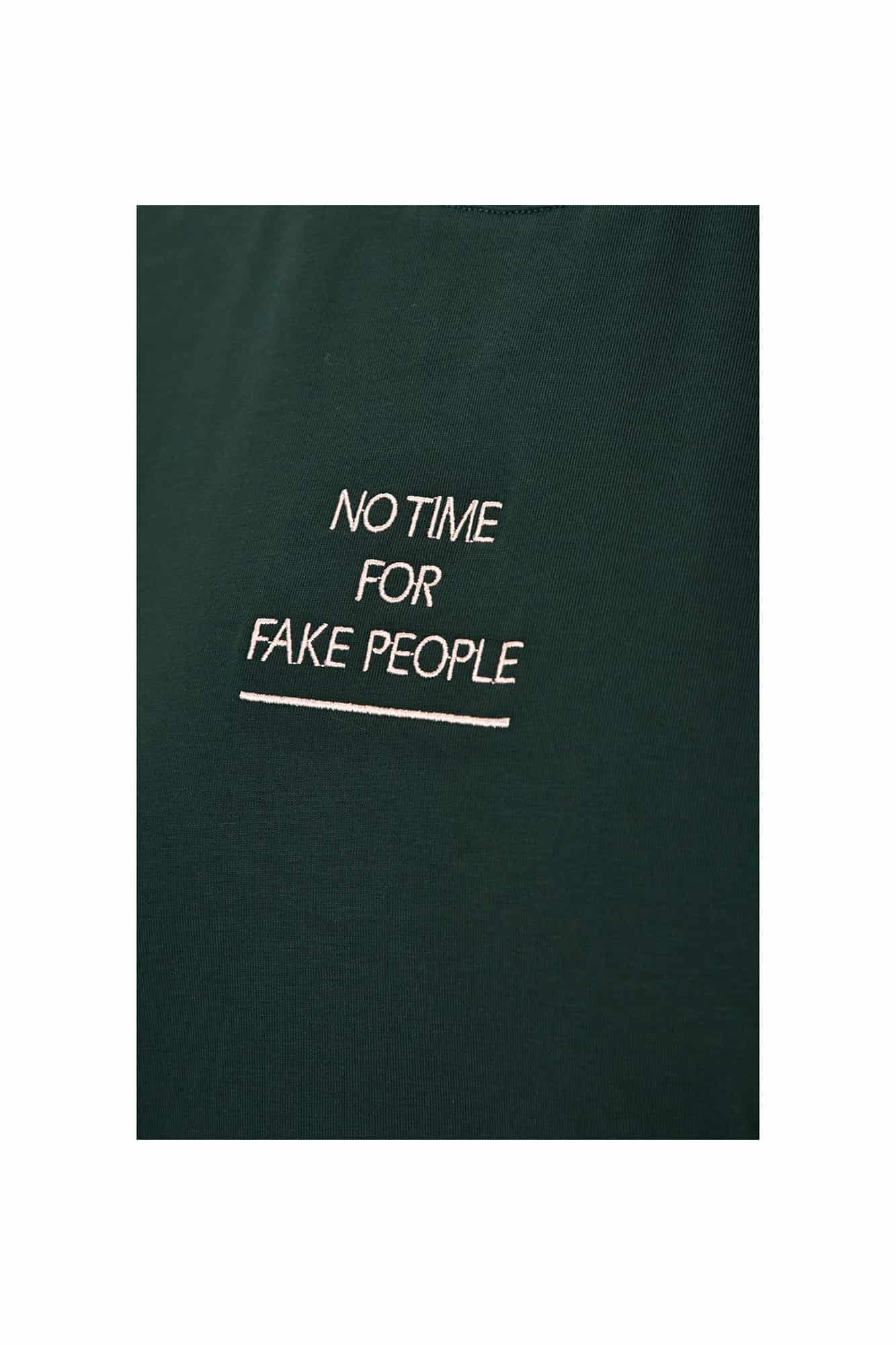 تی شرت آستین کوتاه زنانه گلدوزی دار