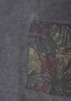 تی شرت آستین کوتاه مردانه جیب و مرغک چاپی