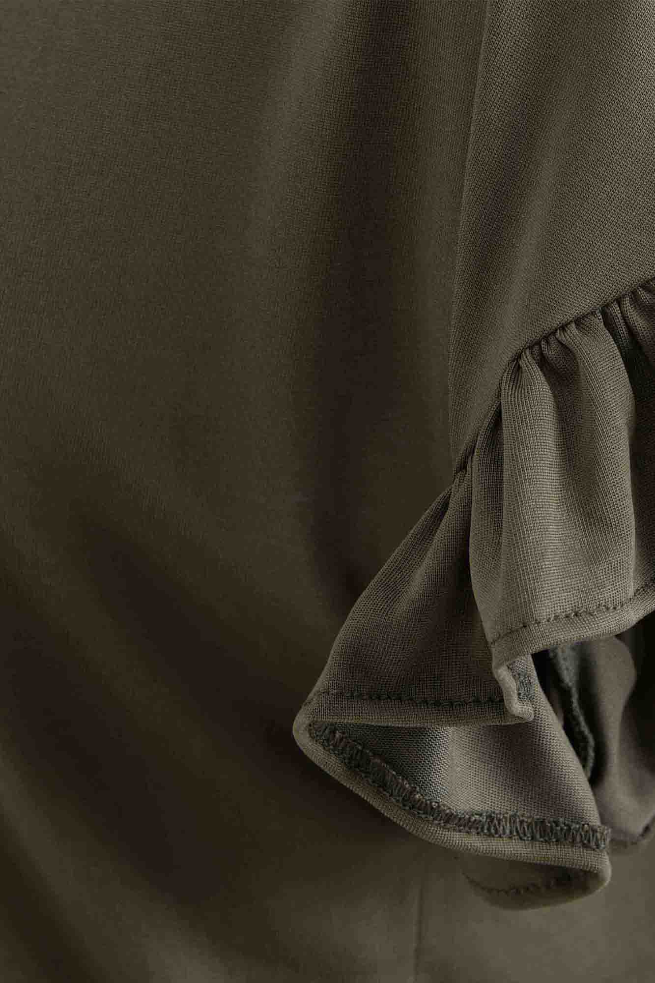 تی شرت زنانه آستین چیندار