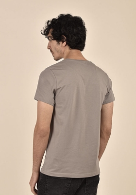 تی شرت آستین کوتاه مردانه چاپی و گلدوزی