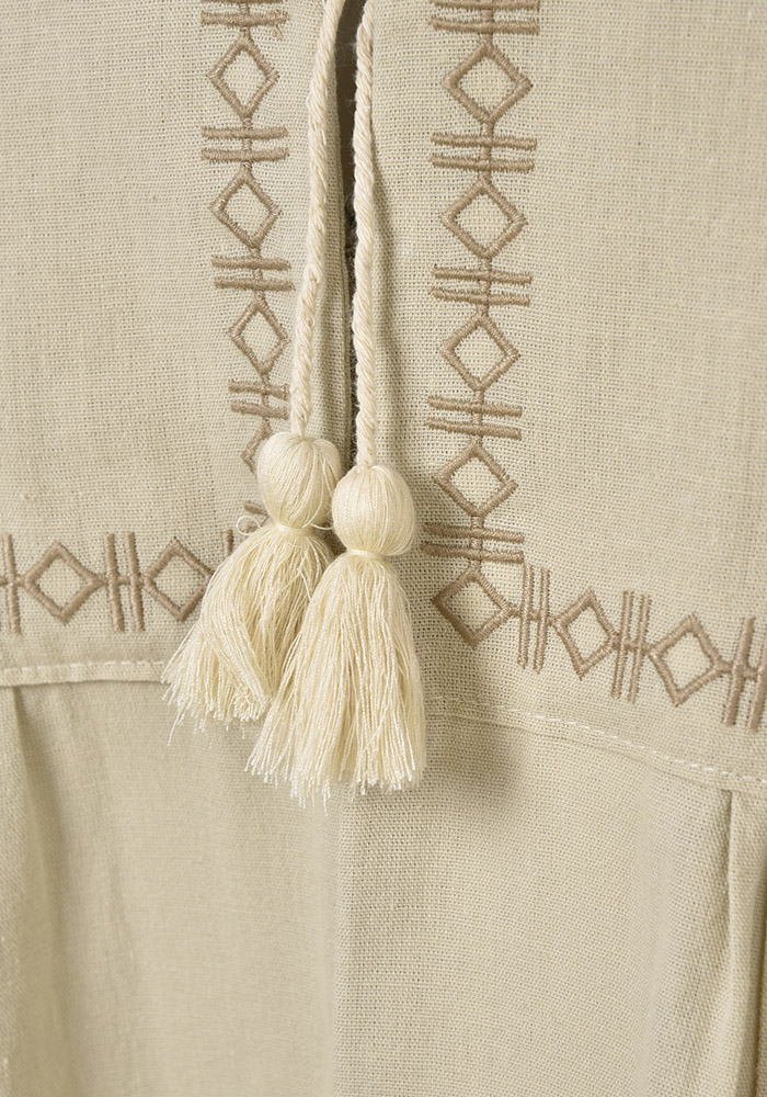 مانتو  گلدوزی دار