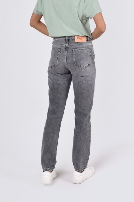 شلوار جین استریت