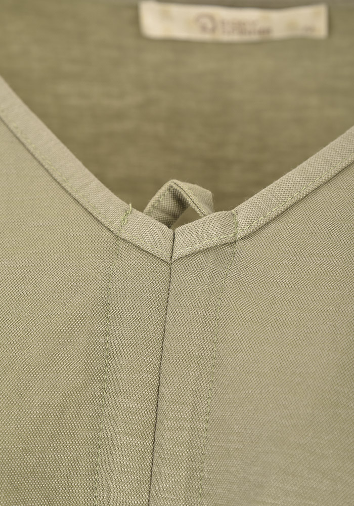 بلوز جلوگتردار