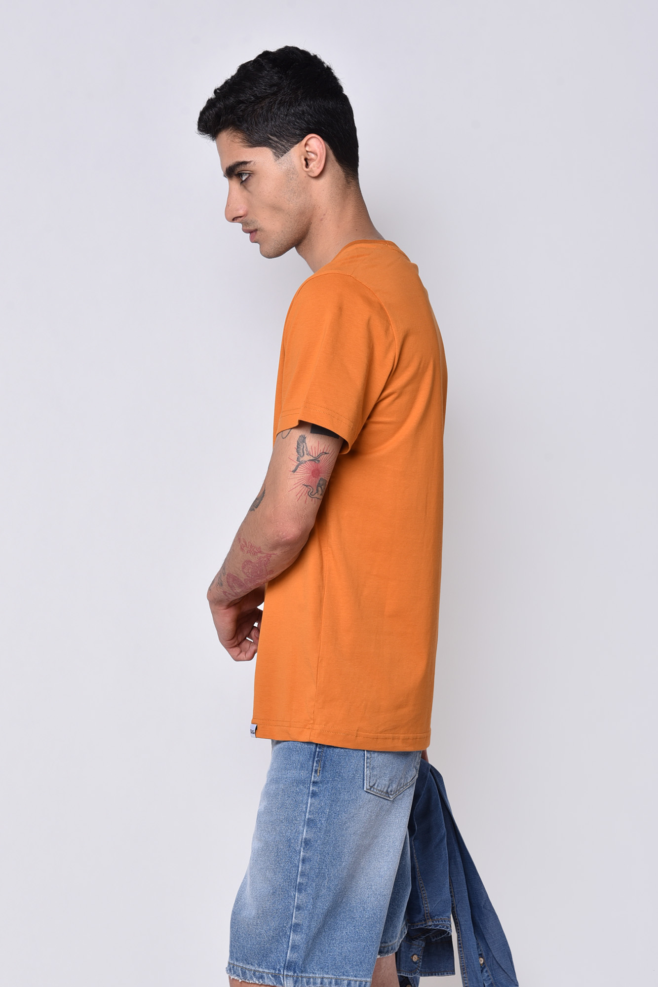 تیشرت آستین کوتاه یقه گرد بیسیک