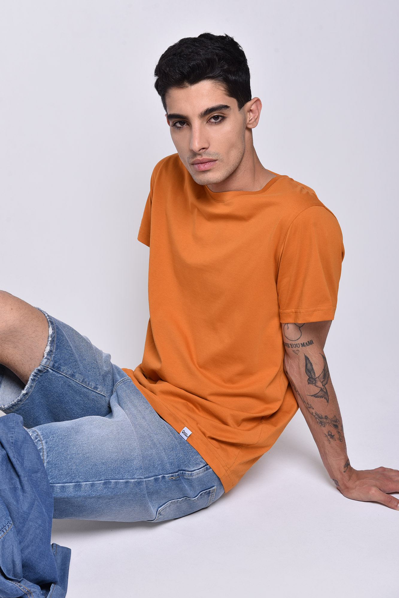 تیشرت آستین کوتاه یقه گرد بیسیک