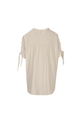 بلوز زنانه یقه فرنچ پایین پیلی دار