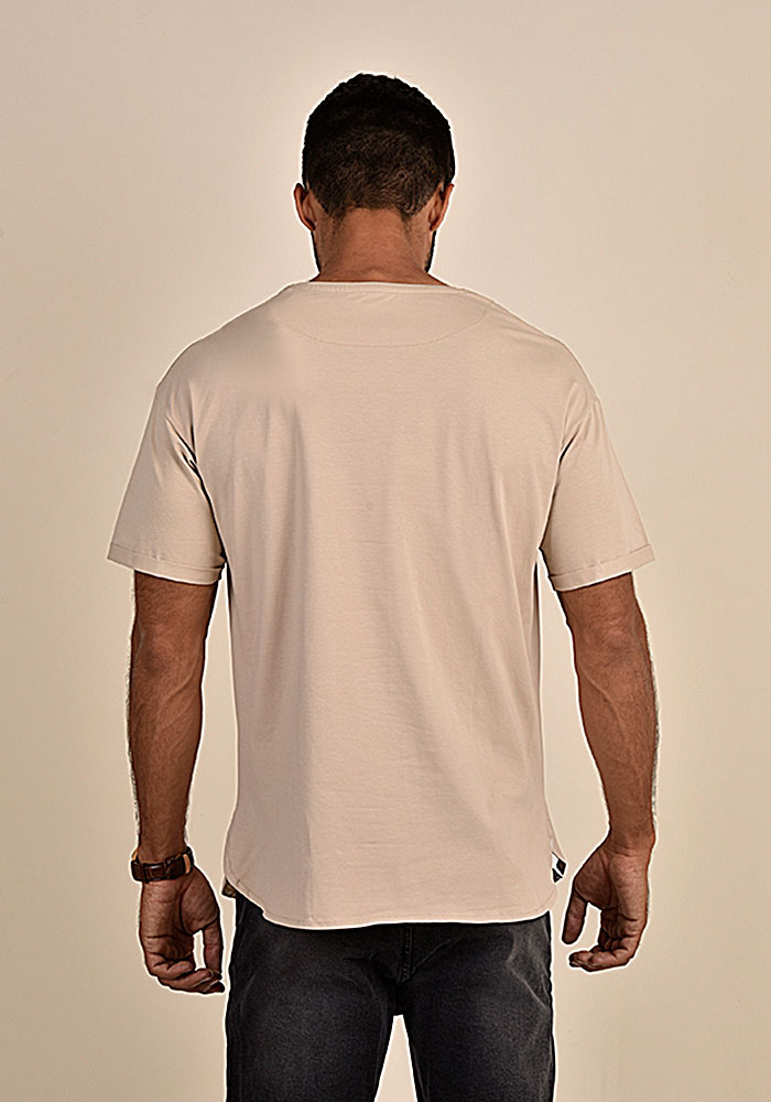 تی شرت مردانه آستین کوتاه گلدوزی دار