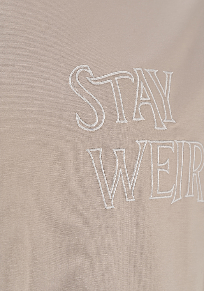 تی شرت مردانه آستین کوتاه گلدوزی دار