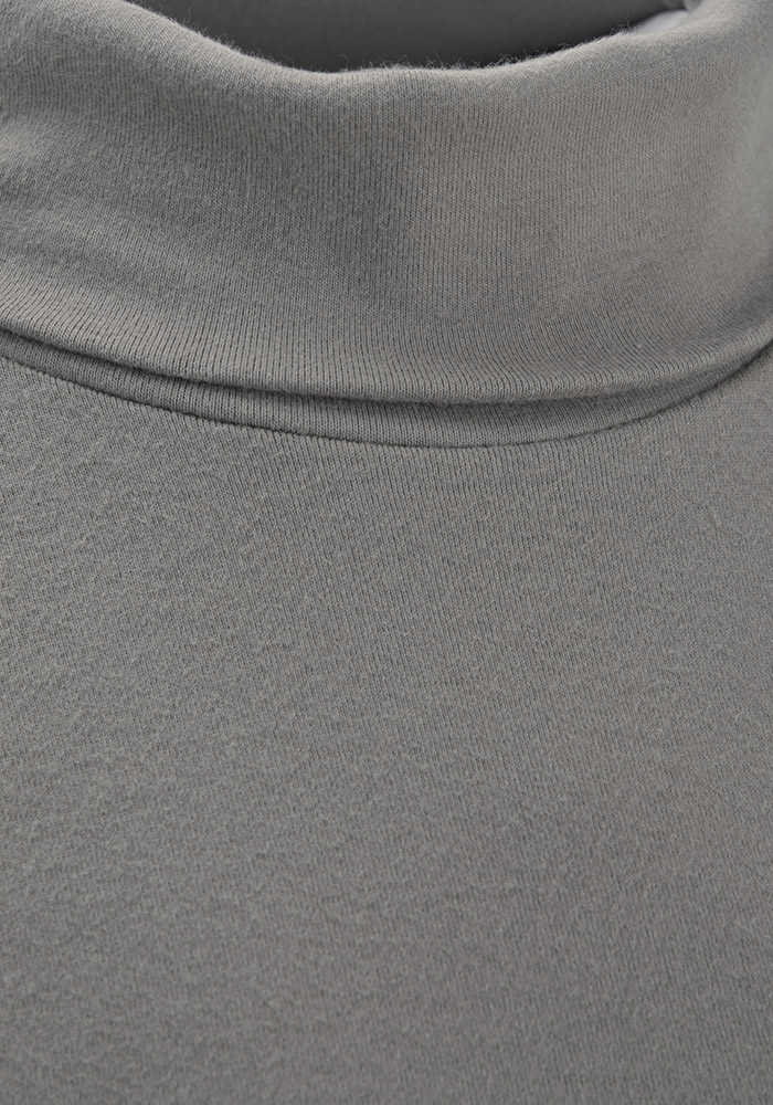 تی شرت یقه اسکی