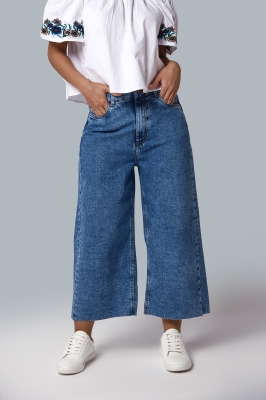 بلوز زنانه آف شولدر گلدوزی دار