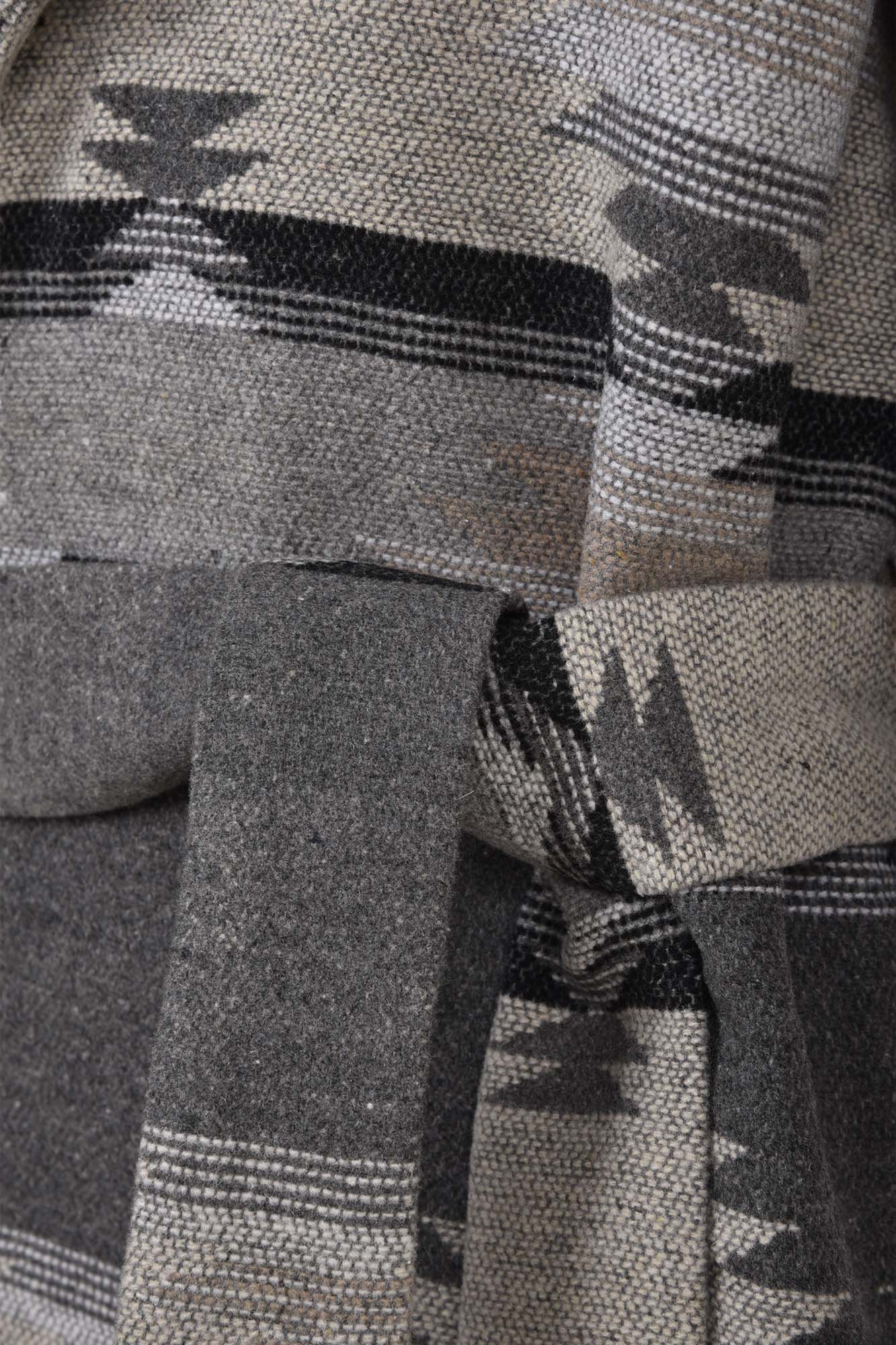 پالتو زنانه طرح مکزیکی