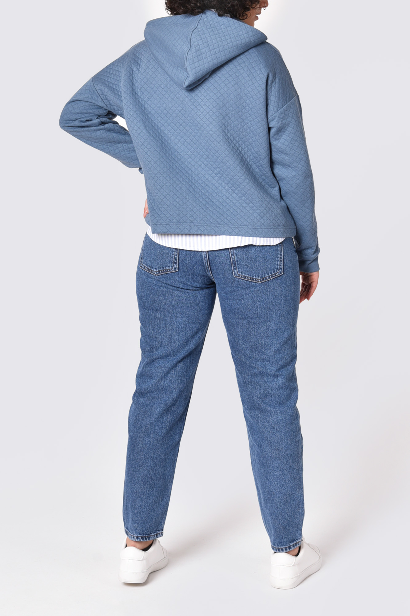 هودی گلدوزی دار زنانه