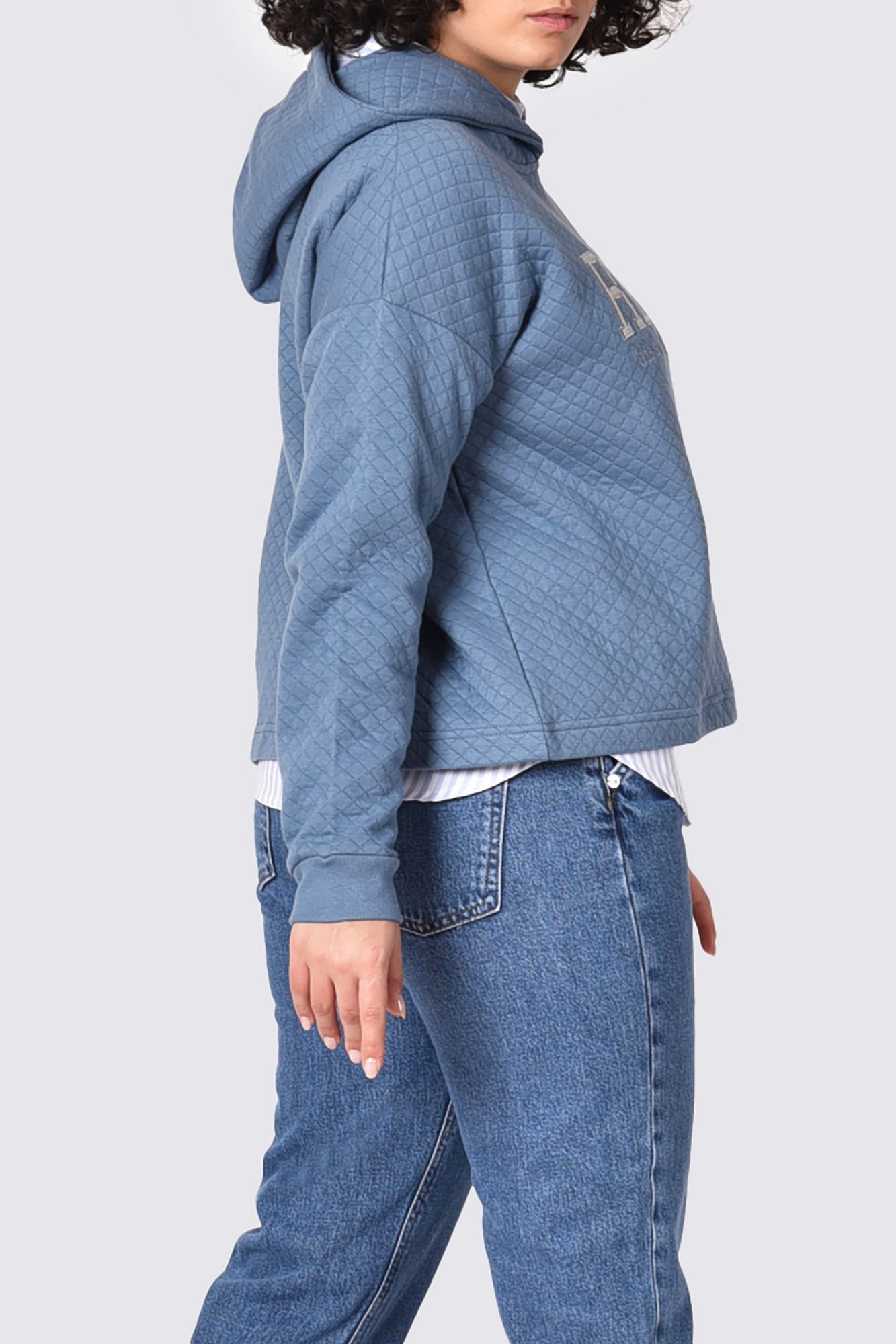 هودی گلدوزی دار زنانه