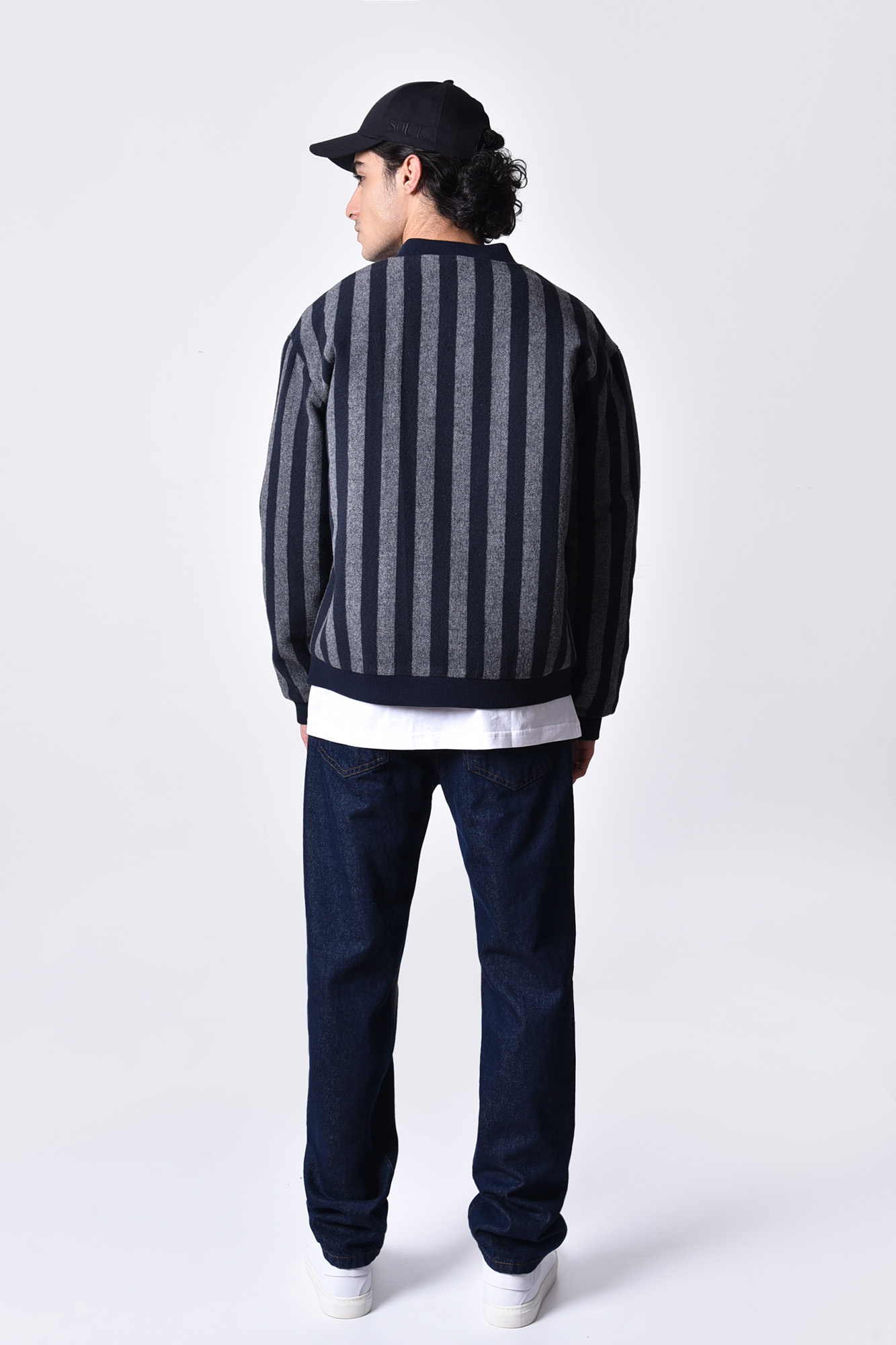 کاپشن راه راه یقه بیسبالی