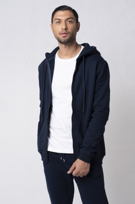 سوئیشرت کلاهدار