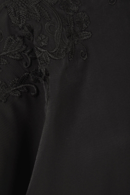 شومیز گلدوزی دار