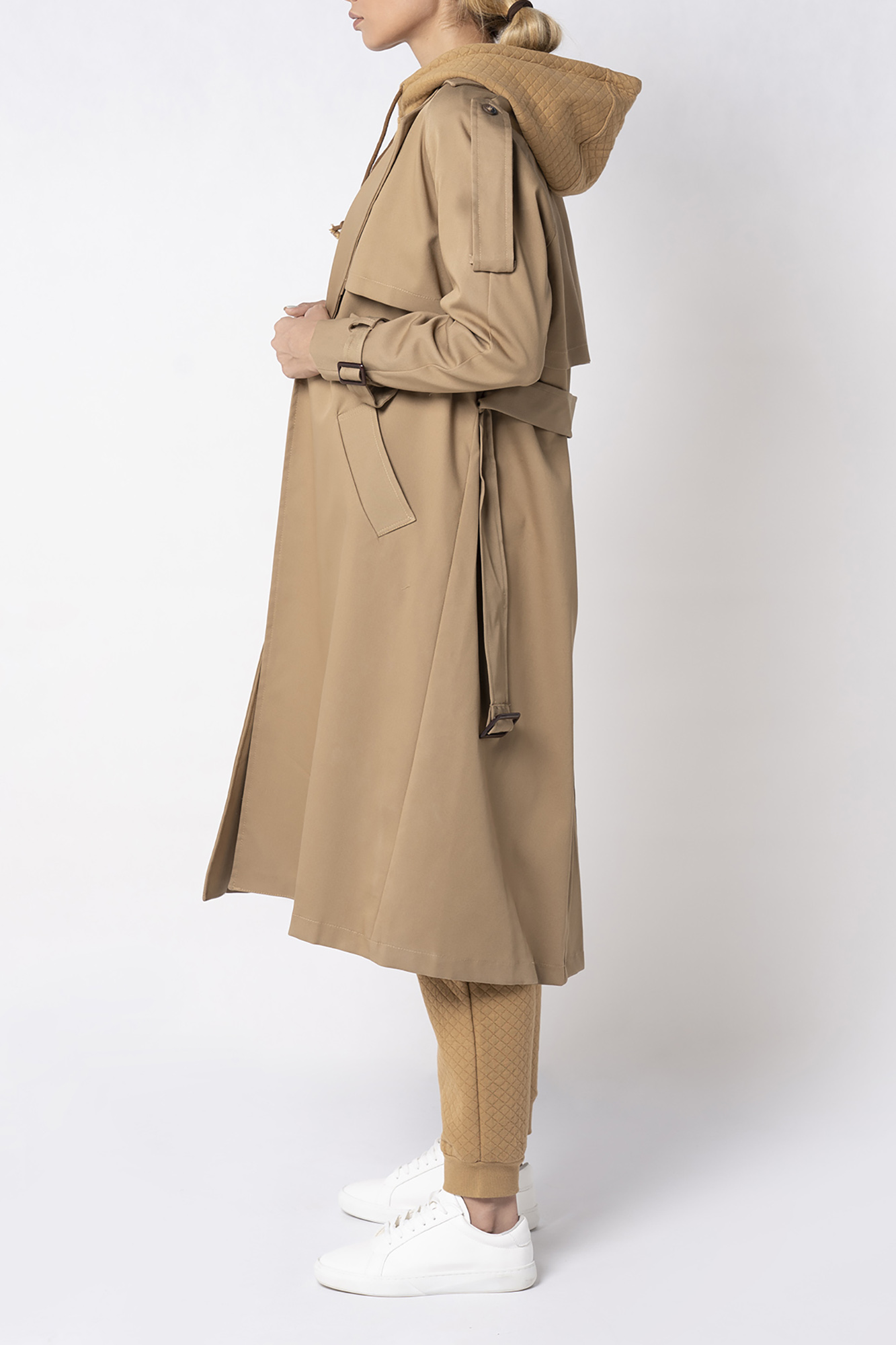 بارونی کمربند دار