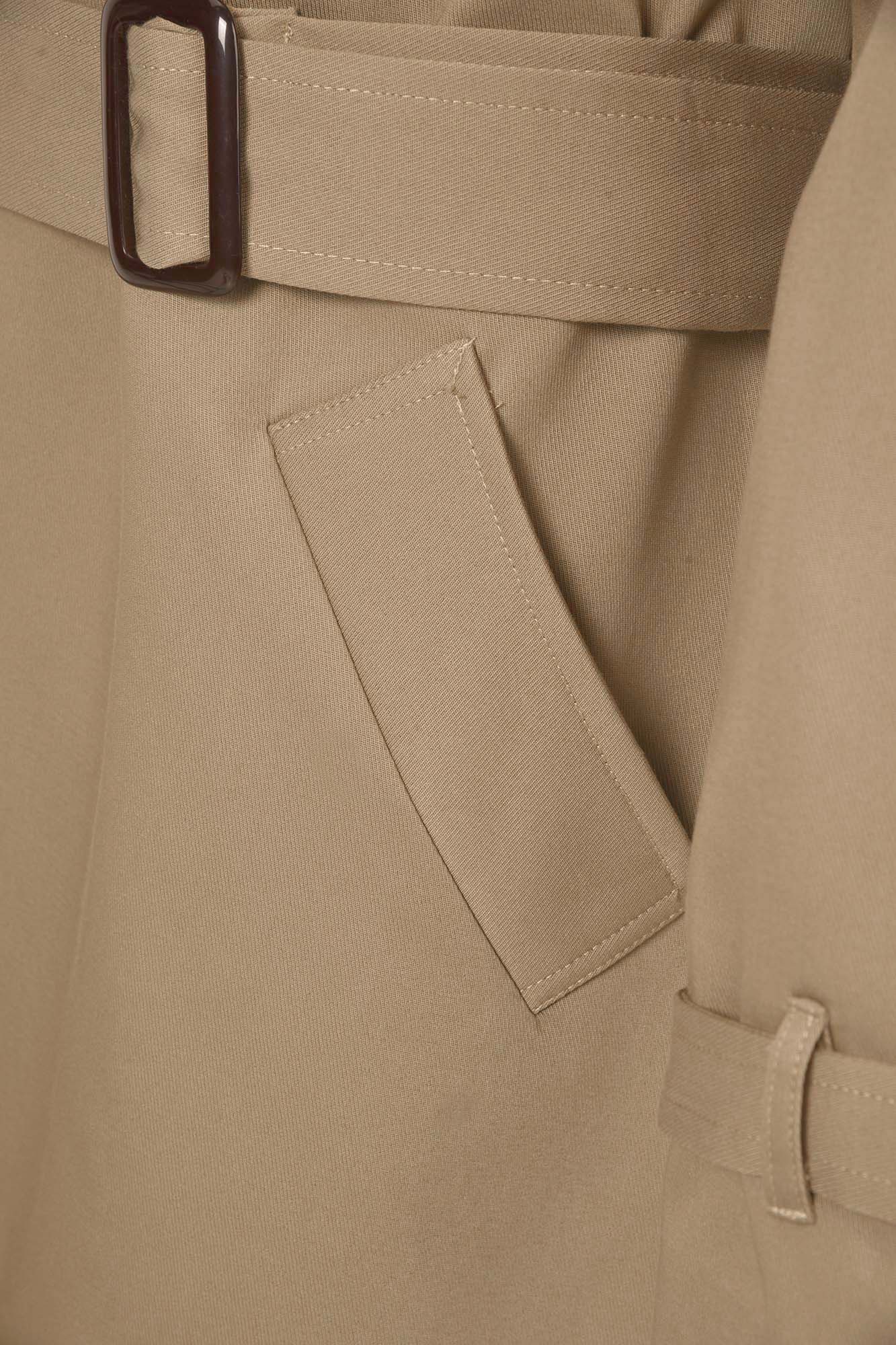 بارونی کمربند دار