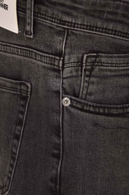 شلوار جین اسلیم