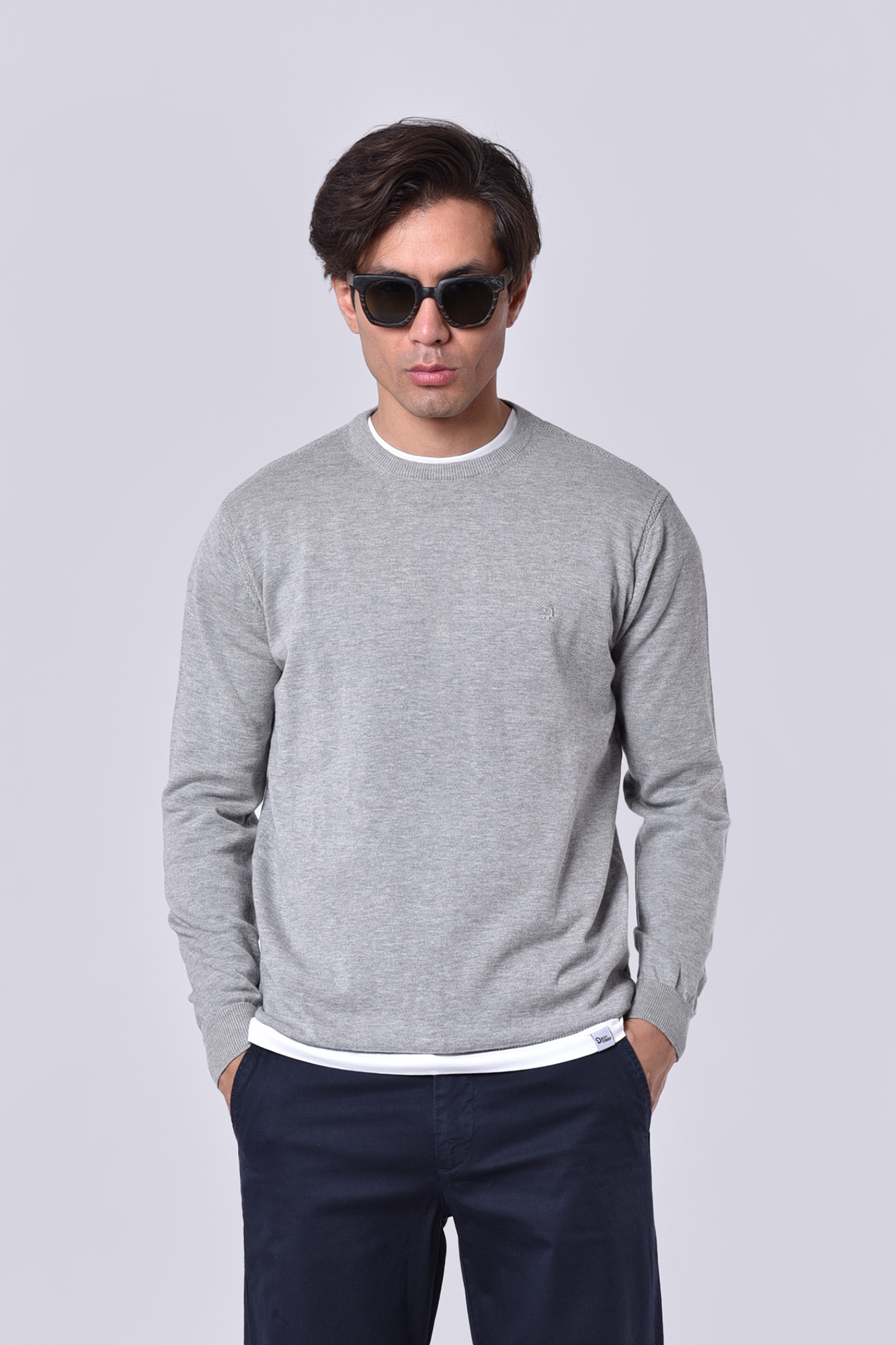 بافت یقه گرد ساده