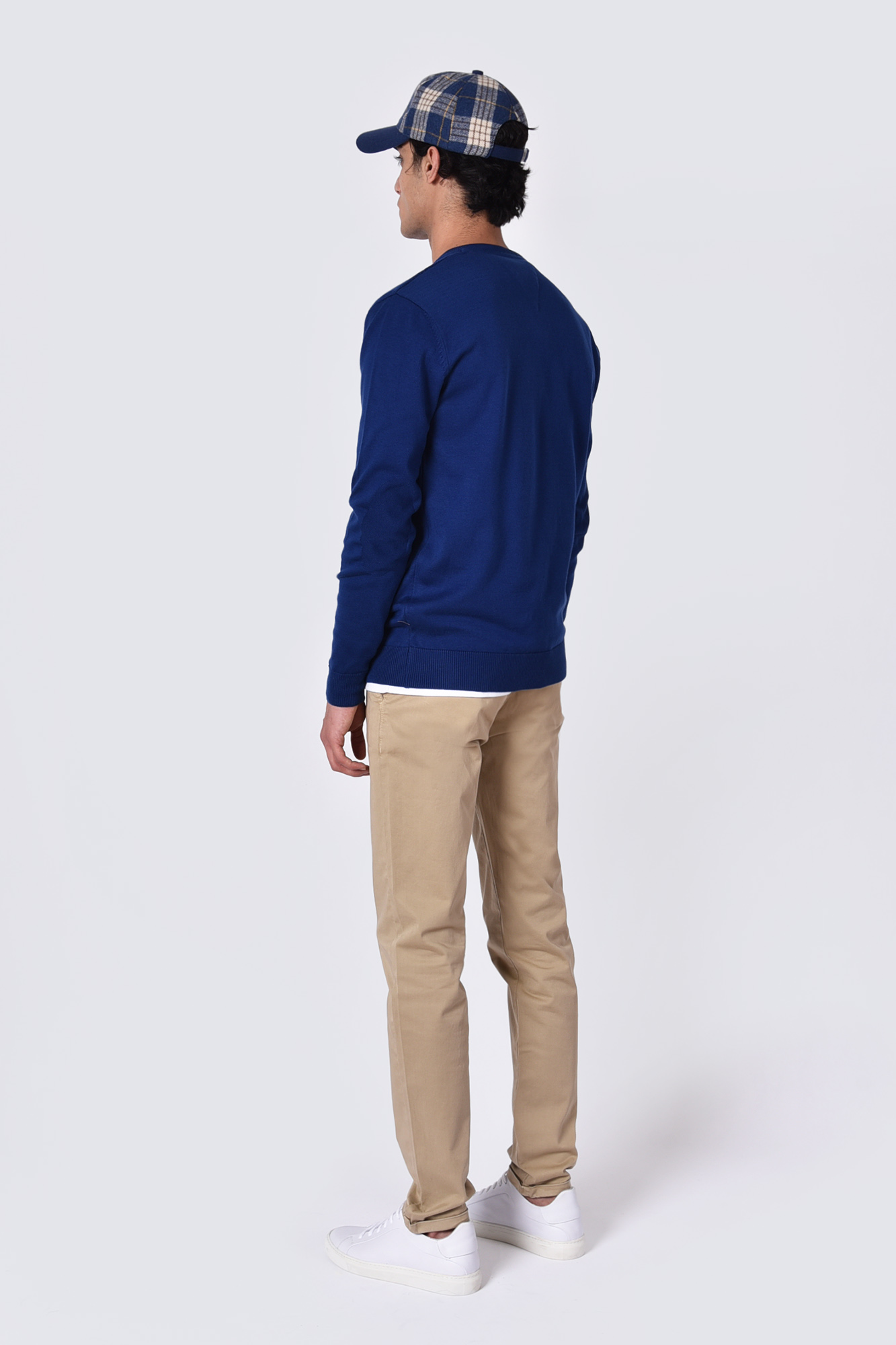 بافت یقه گرد ساده