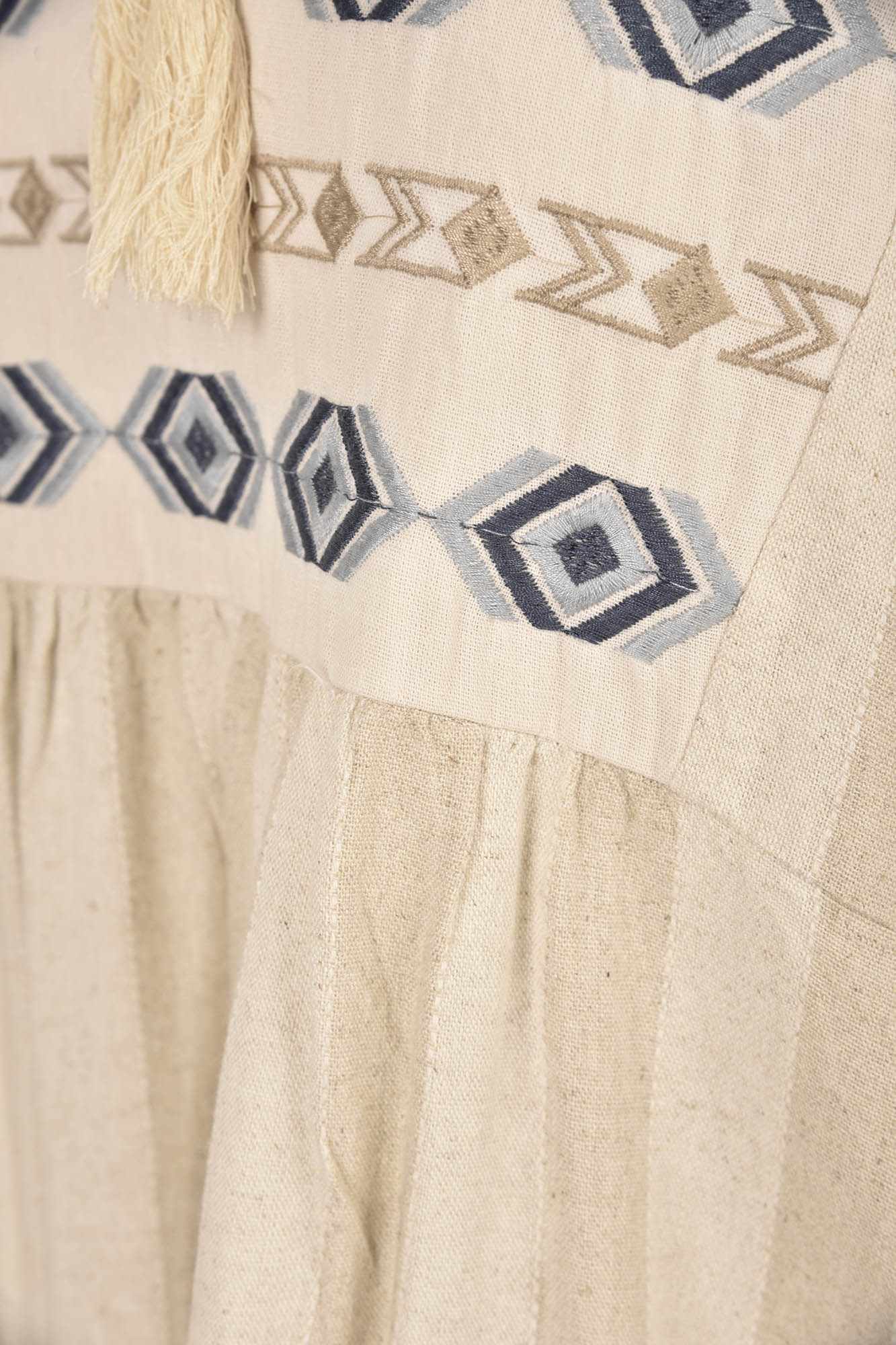 مانتو لینن راه راه پیش گلدوزی