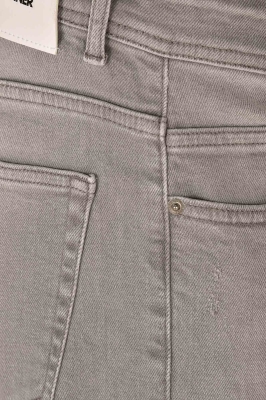 شلوار جین اسلیم