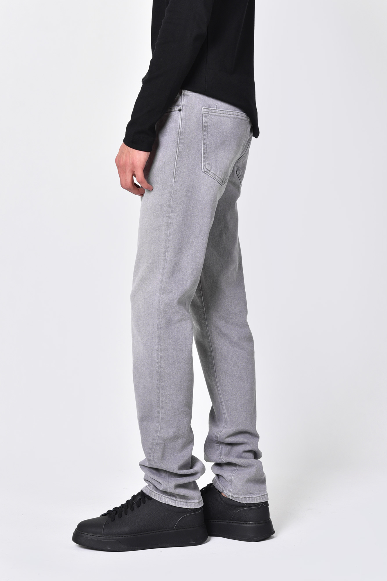 شلوار جین اسلیم