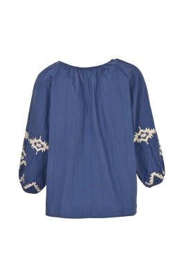 بلوز استین بلند گلدوزی روی پیش و استین