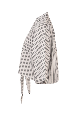 شومیز استین کوتاه جلو گره ای