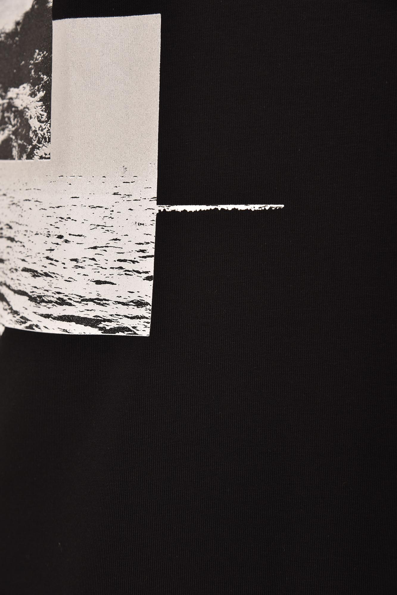 تیشرت آستین کوتاه چاپی