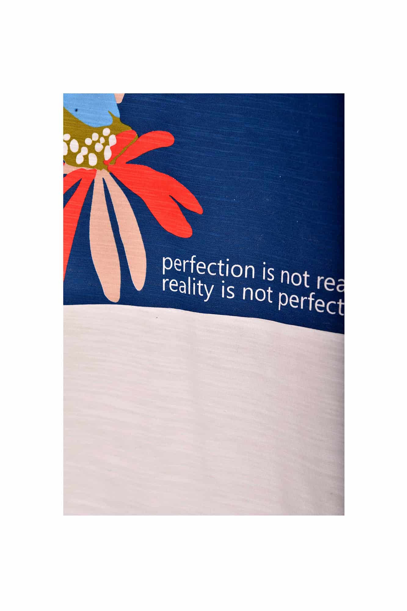 تی شرت یقه گرد چاپ گل