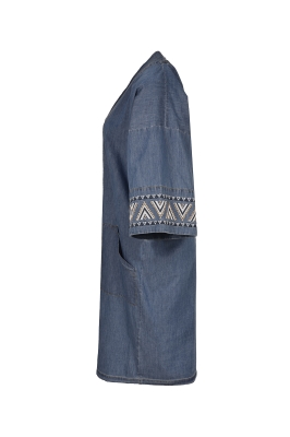 مانتو جین گلدوزی دار