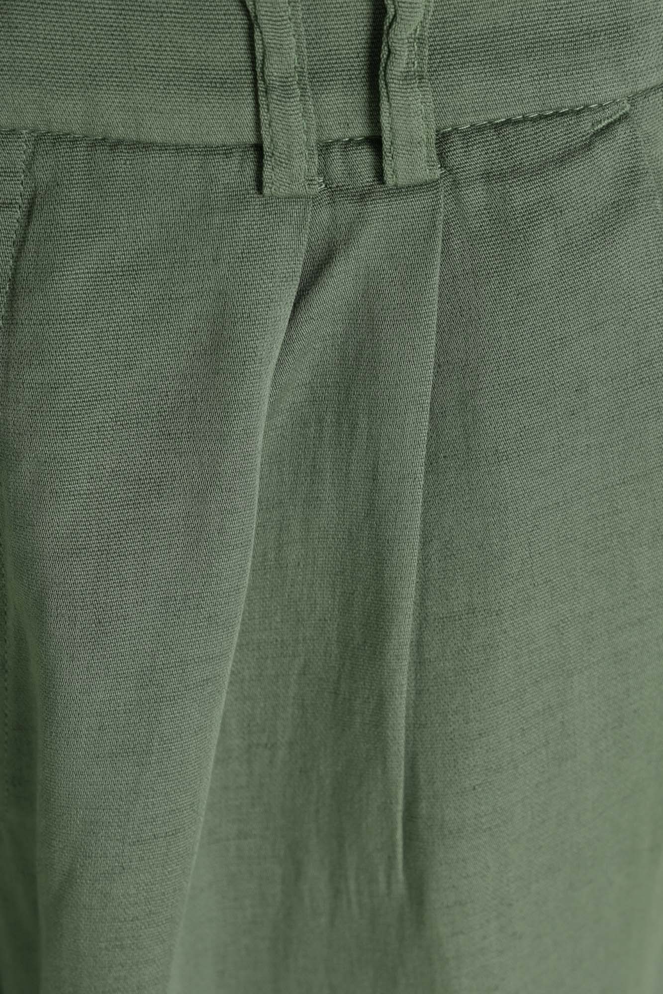 شلوار پیلی دار