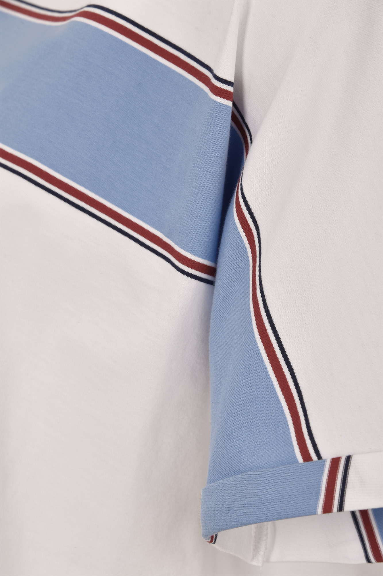 تیشرت آستین کوتاه