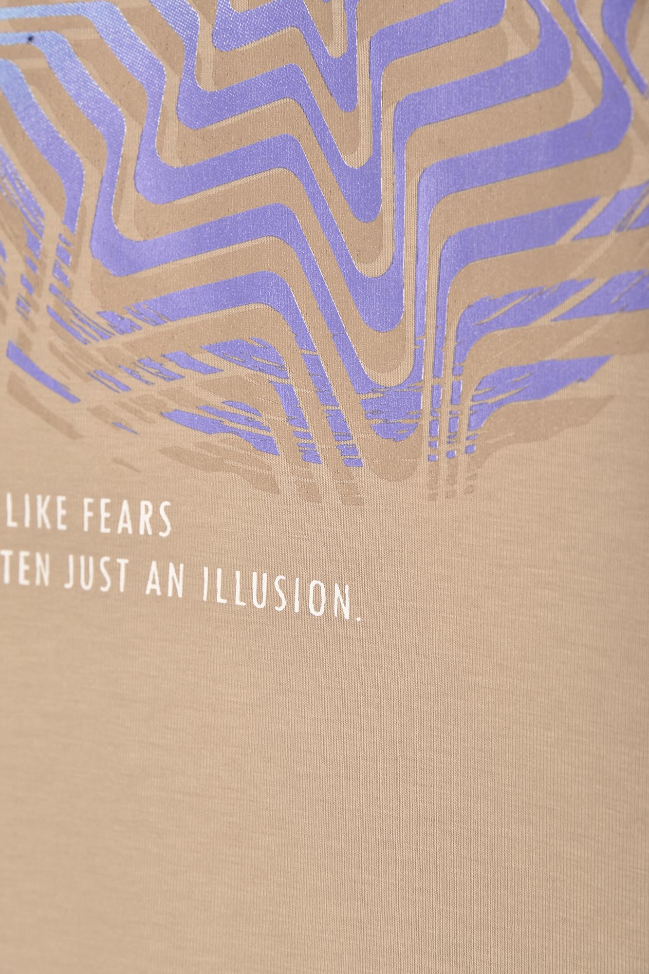 تیشرت آستین کوتاه چاپی