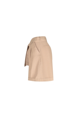 شلوارک پیلی دار